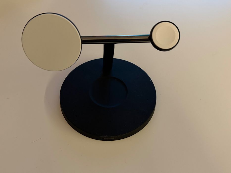 Belkin BoostCharge Pro 3 in 1 Qi2 Wireless Charger 15W Iphone