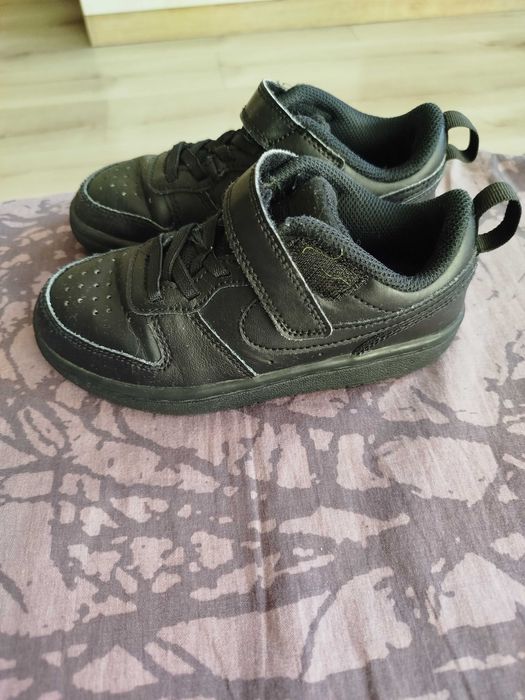 Маратонки nike ,