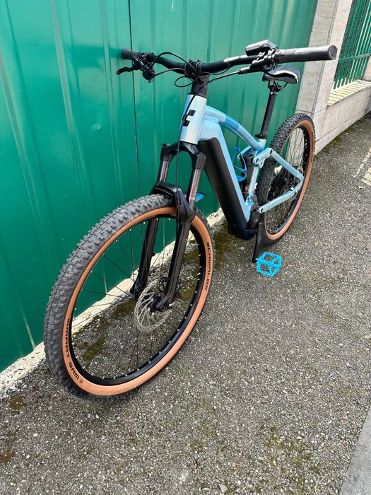 Bicicleta Cube stereo 120 pro 750