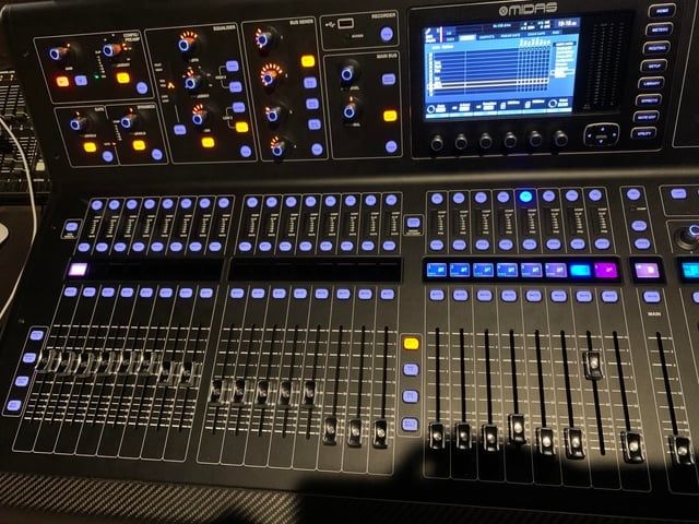 Аренда Midas M32 Live Цифровой микшерный пульт