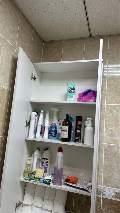 Навесной шкаф в ванную/туалет