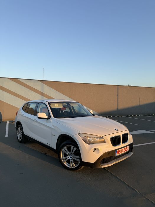 BMW X1 2011 — imagine 3