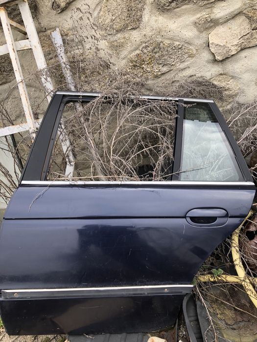 Врати за БМВ Е 39 комби