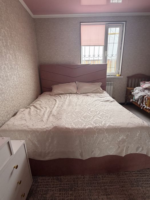 Кровать двухспальная