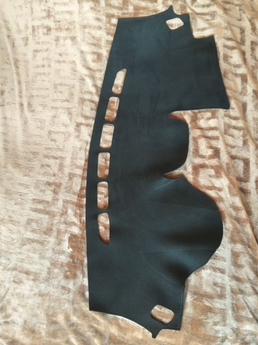 Продам чехлы, накидка на кобальт!