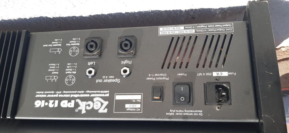 стъпало ZECK 2x380 и тонколони dinacord little max