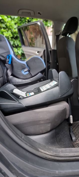 Scoica Stokke cu bază  BeSafe IZI Go  X1