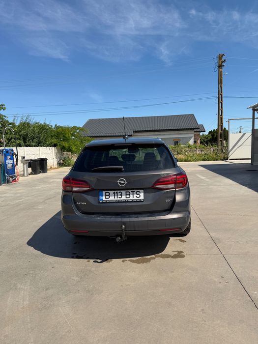 Autoturism opel astra