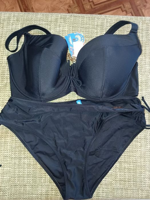 Новый купальник, размер 54/85Е