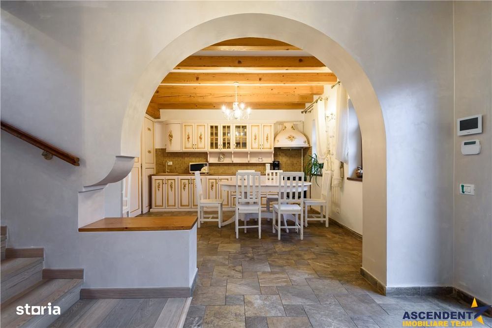 Casa spatioasa cu gradina si garaj, Sanpetru, Brasov