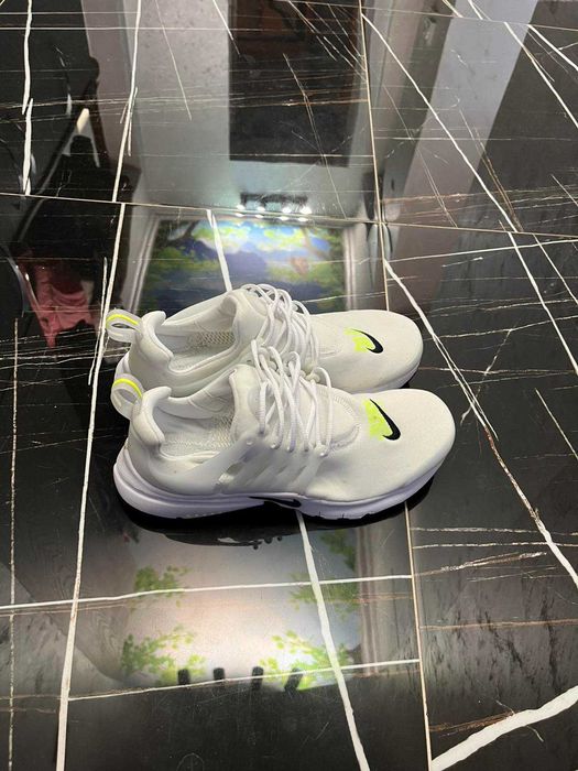 Дамски маратонки Nike