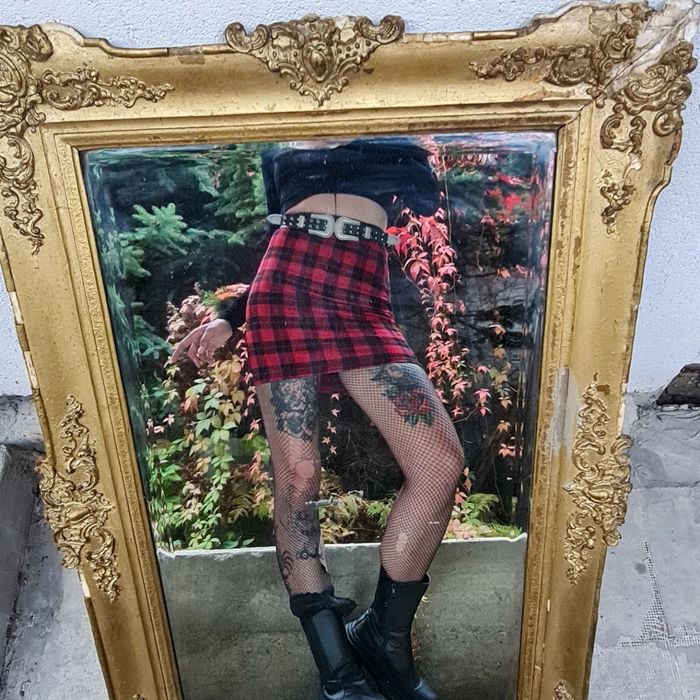 Fusta carouri stramta