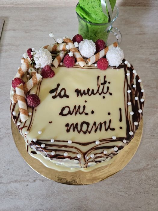 Prăjitură de casa și torturi