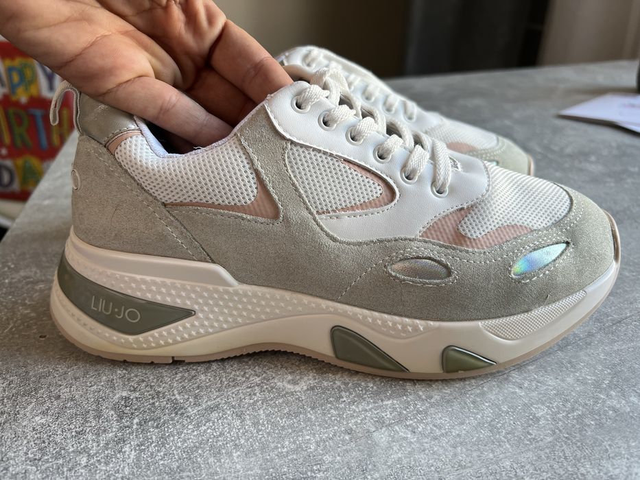 Маратонки Nike 270 react Adidas Liu jo