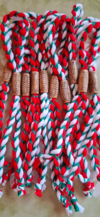 МАРТЕНИЦИ за малки и големи