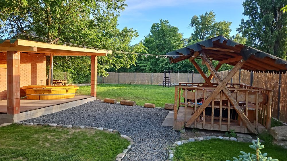 Cabana de inchiriat cu CIUBAR !!! Rezervat de REVELION!