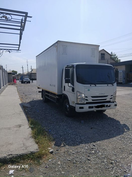 Isuzu cng 2015 yil