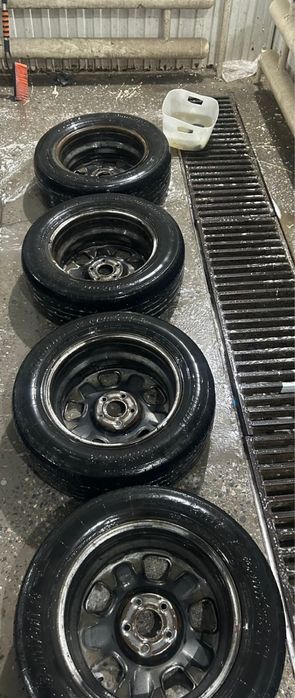 Шины. комплект шин