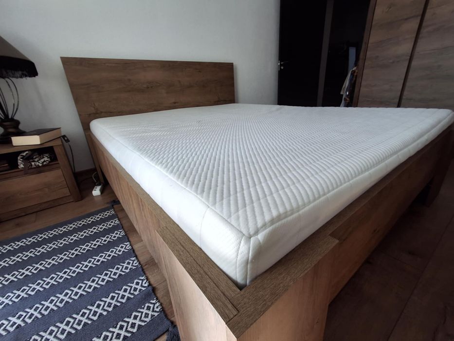 Спалня двойна с матрак, размер 160/200