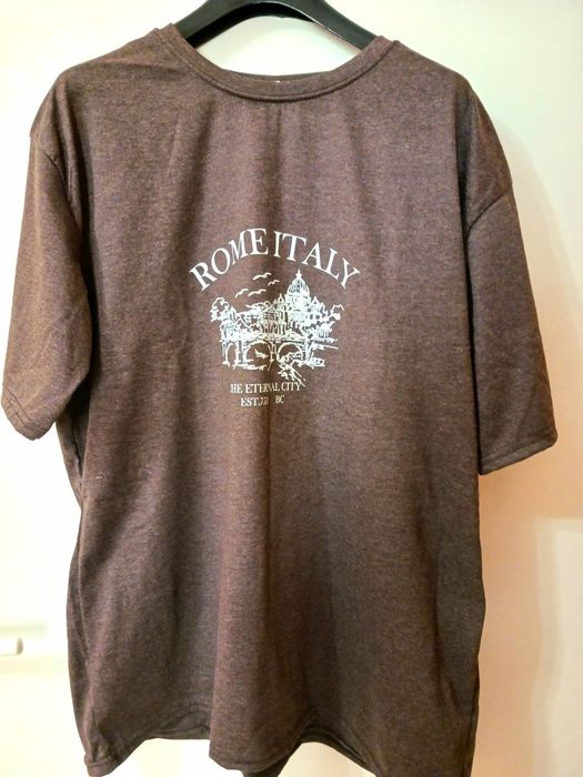 Продавам нова, кафява тениска 2XL, цвят кафе