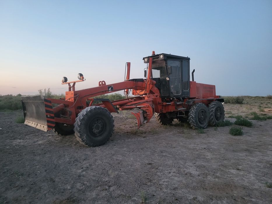 Автогрейдер ГС 18-05