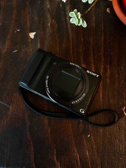Sony Cyber-shot HX60V | Zoom optic 30x | Stare foarte bună | Card 32GB inclus