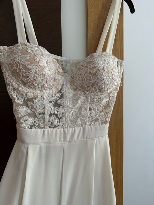 Salopeta corset dantela si pantaloni evazati BBY