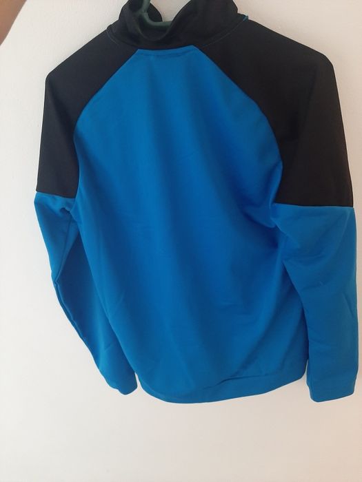 Vând adidasi puma aproape noi si bluza