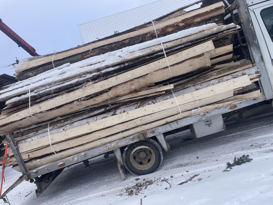 Lemn de foc uscat cu transport  la domiciliu