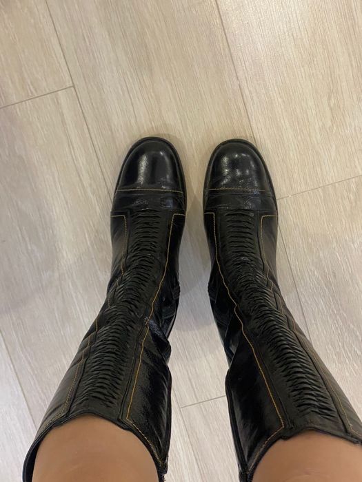 Продам качественные сапоги.