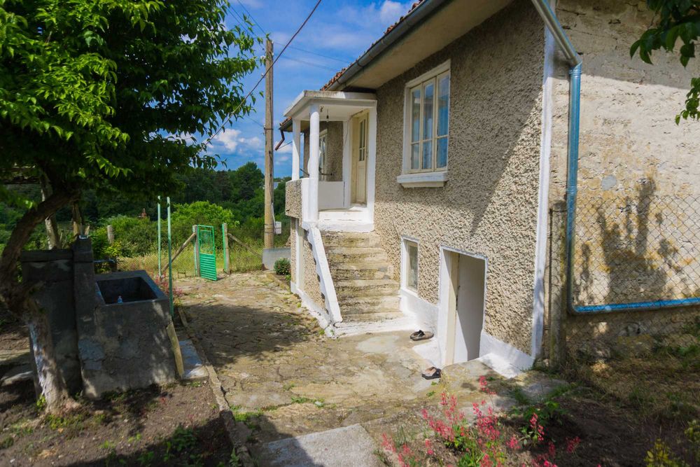 КЪЩА, Селскостопански Постройки, Ток и Вода, ПИ 1020 м2 + ПИ 700 м2