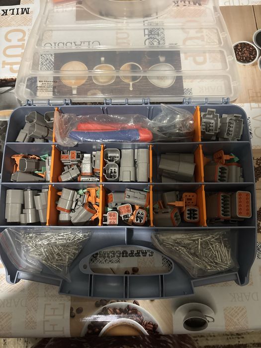 Продам контактный комплект