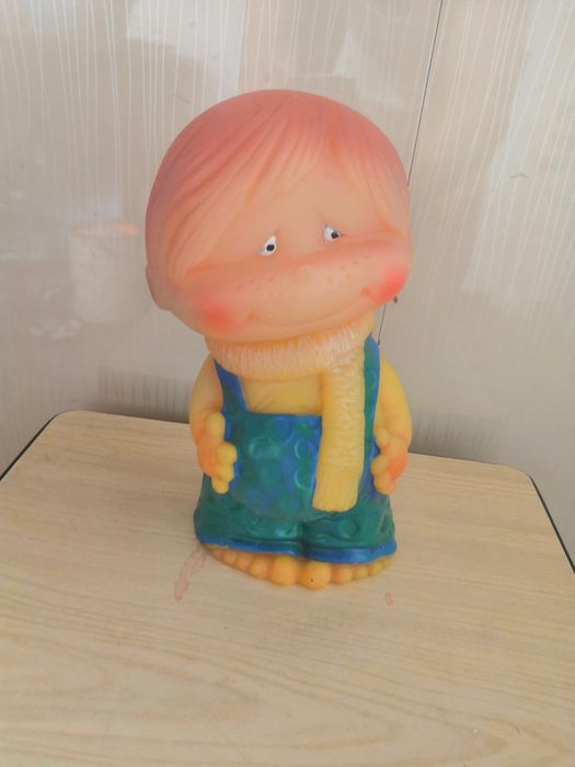 Продам игрушки совпластитал и юла