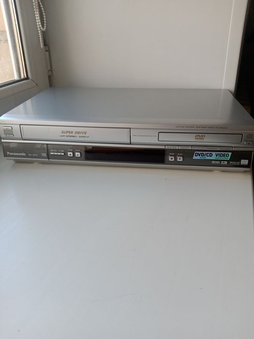 DVD+VHS 2в1 Panasonic