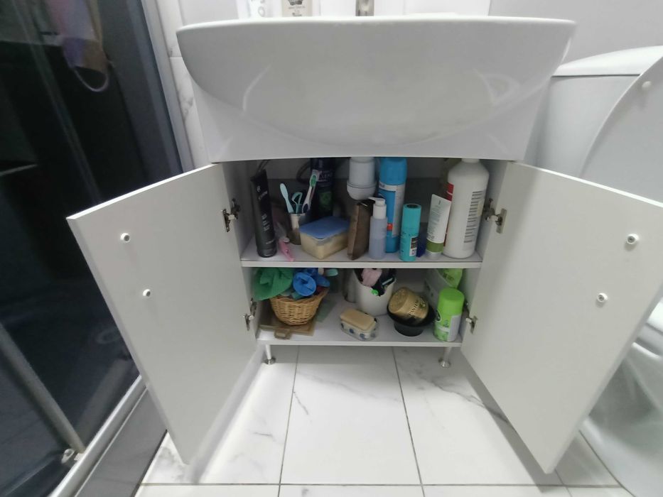 Продам тумбу с раковиной