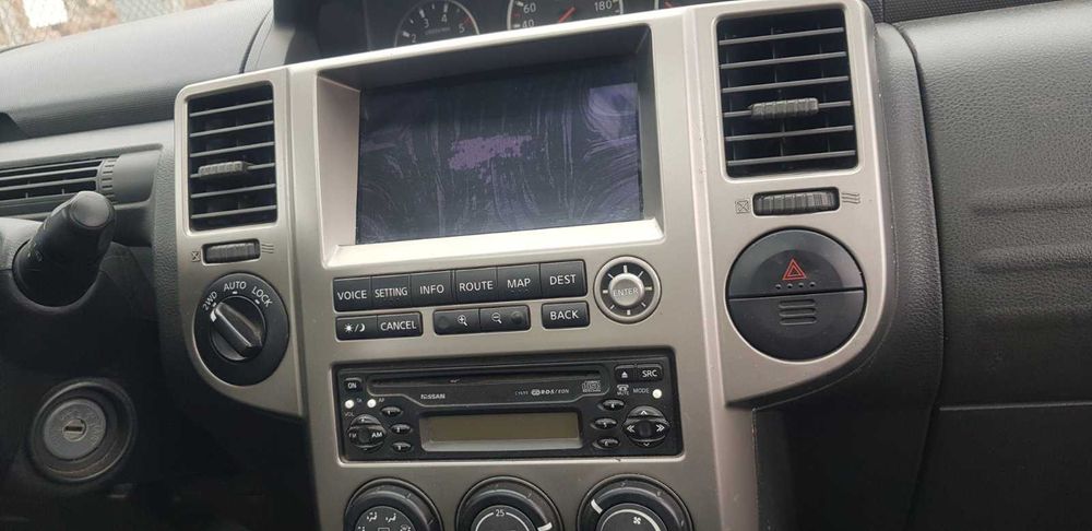 Продавам Nisan X-trail