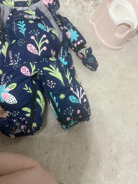 Продам комбинезон 74 размер