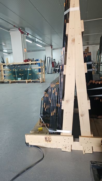 Închideri terase si balcoane pe comanda