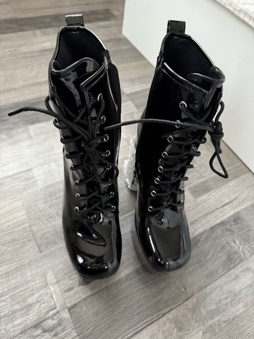 Чисто нови боти на ток