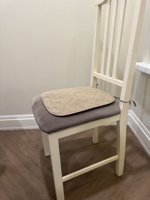 Стульчики белые кухонные