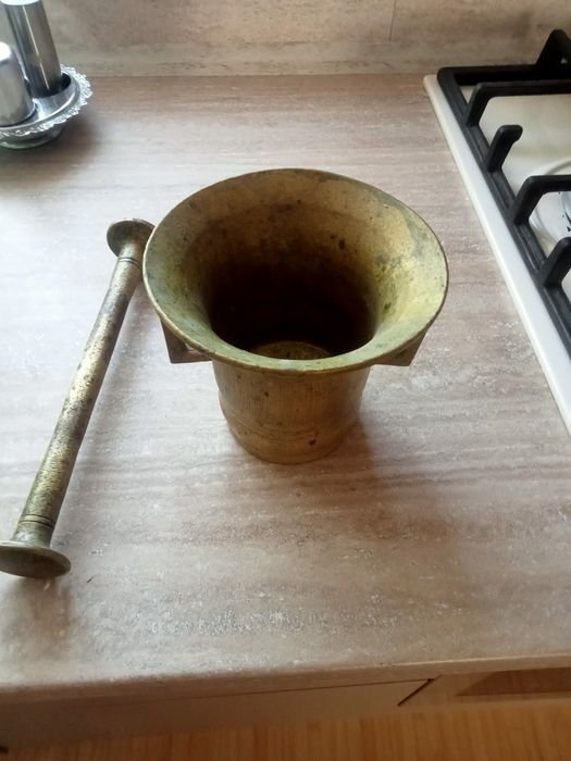Mojar bronz cu alama