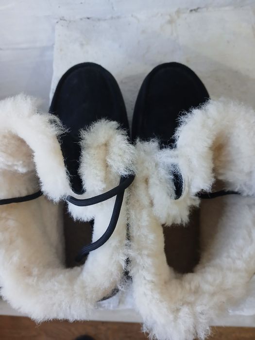 Продам зимние супер ботинки угги