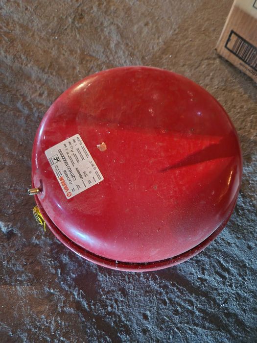 Камина (на дърва и въглища)