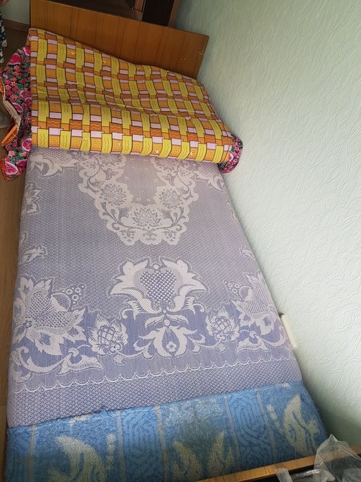 Кровать для спальни