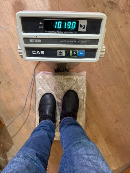 Весы напольные CAS