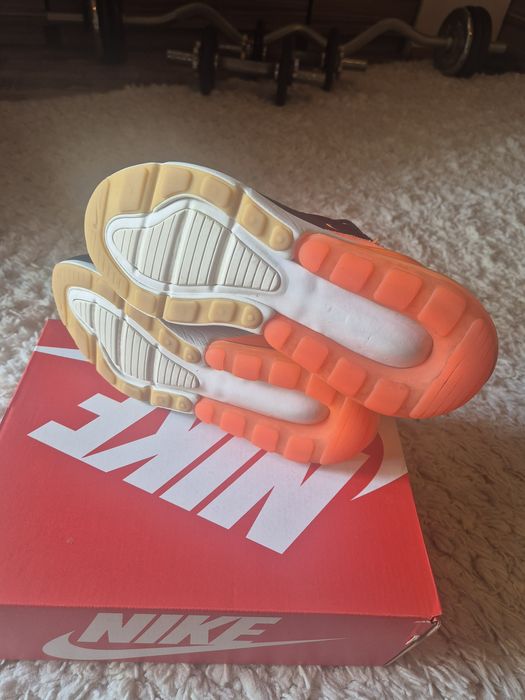 Детски маратонки Nike AIR MAX 270