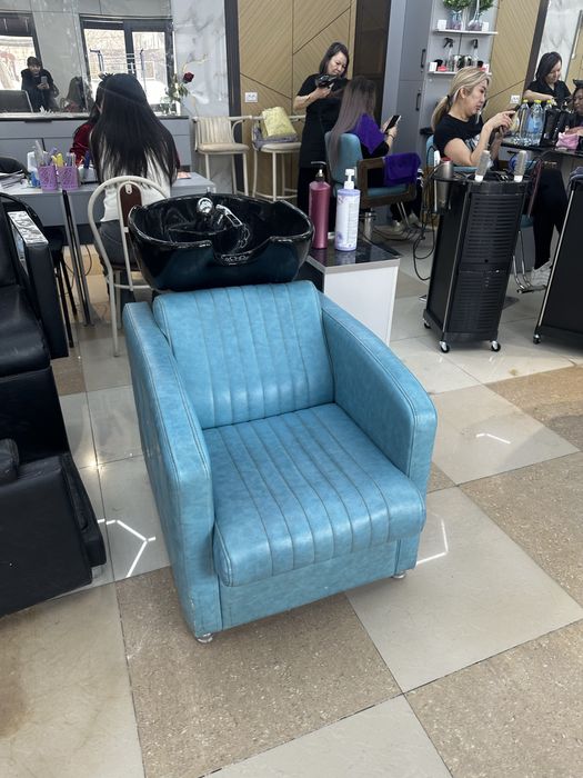 Срочно продаётся парикмахерское оборудование