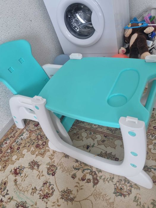 Детский стульчик для кормления