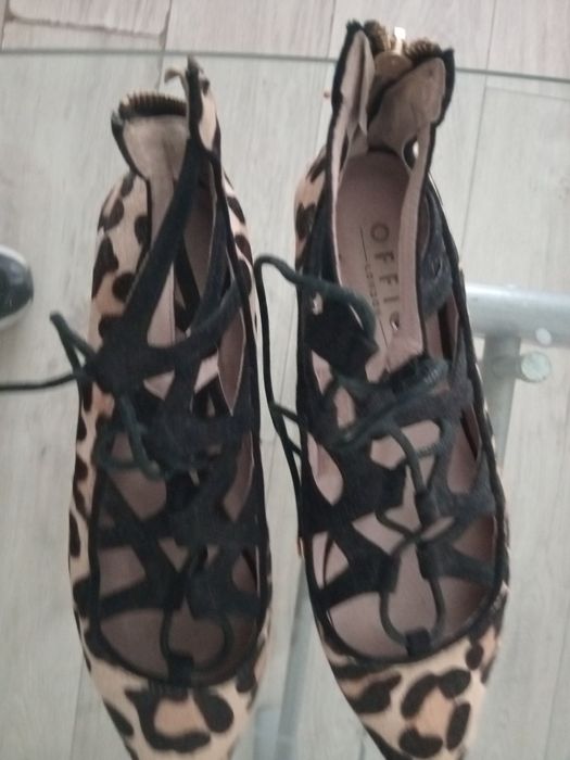 Sandale zebra de birou