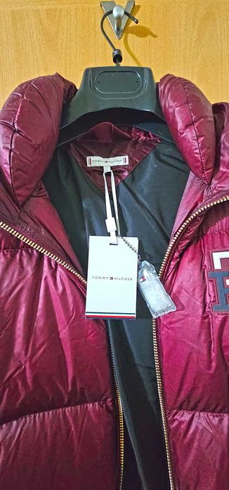 Vestă lungă Tommy Hilfiger cu puf, nouă cu eticheta, mărimea S